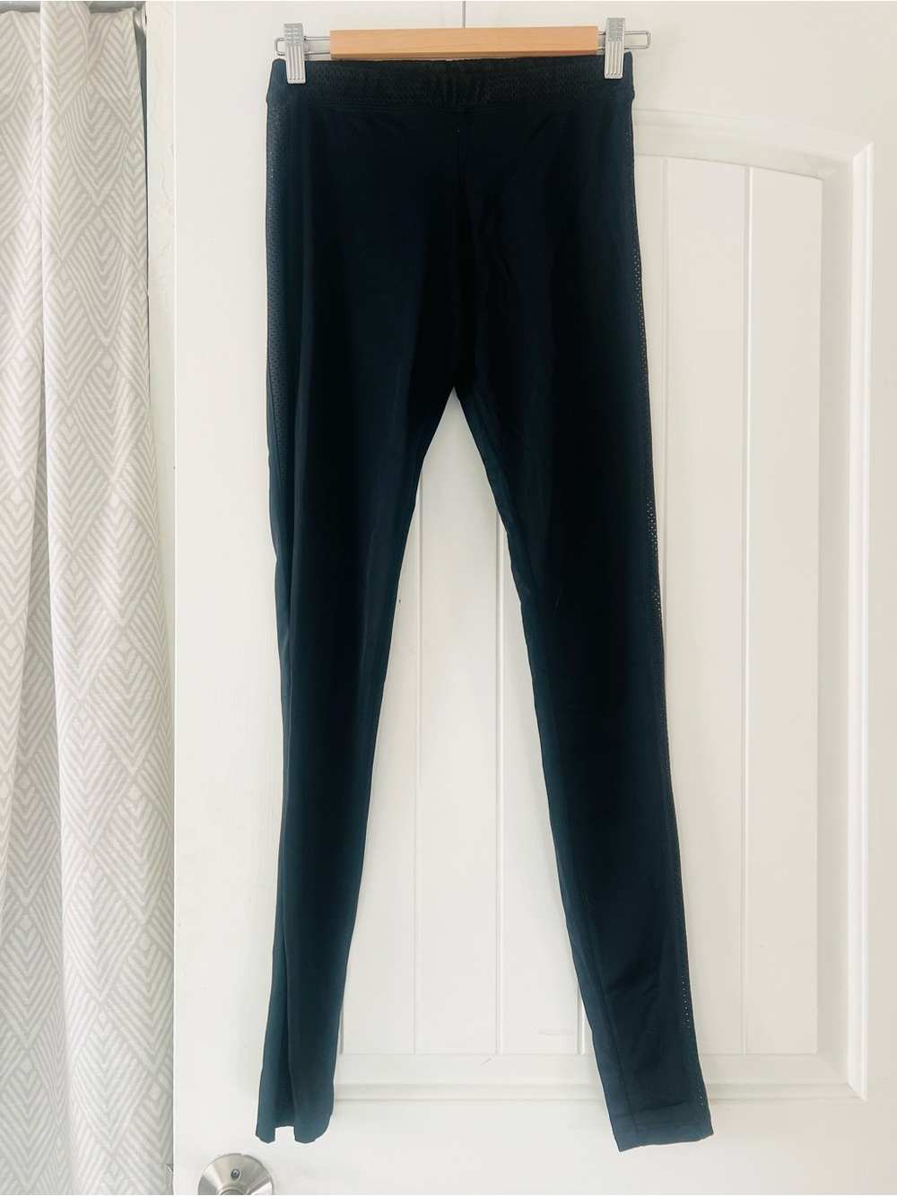 Onzie Black Full-Length Activewear Mesh Waist Sides Leggings Small